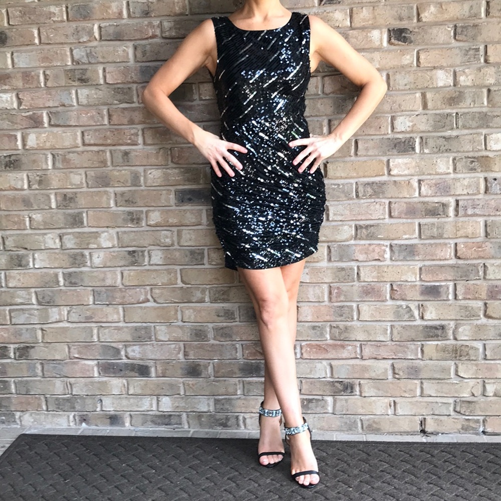 Alice + Olivia Sequin Cocktail Mini Dress Size: XS